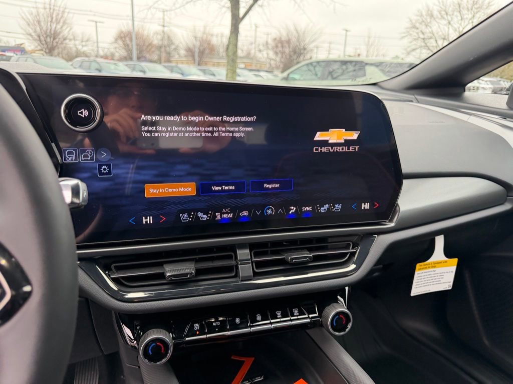 New 2026 Chevrolet Equinox EV RS w/ Convenience Package II AWD/4WD image 14