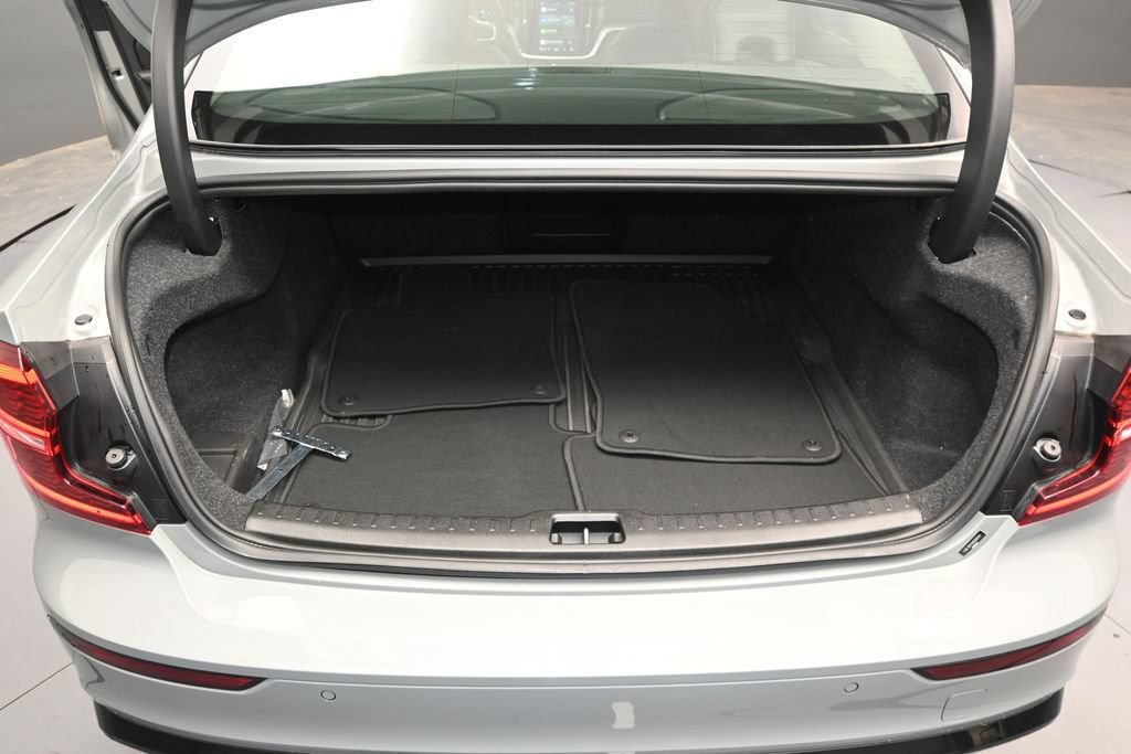 Used 2024 Volvo S60 B5 Core w/ Climate Package FWD image 15