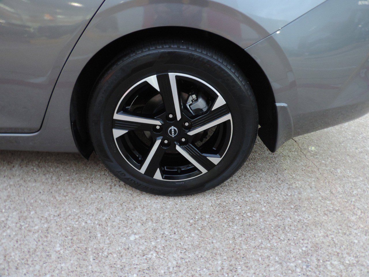 Certified 2024 Nissan Sentra SV FWD image 10