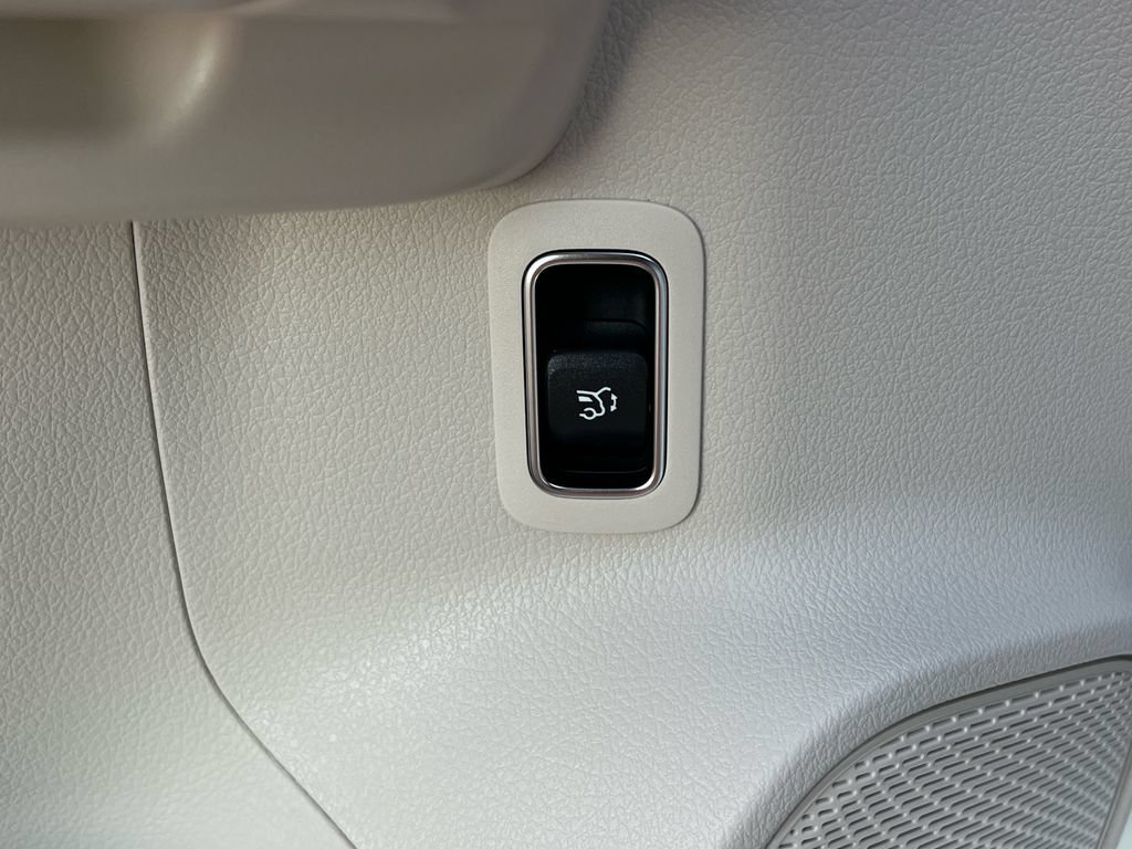New 2026 Mercedes-Benz GLA 250 4MATIC image 13