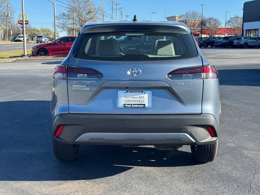 Used 2026 Toyota Corolla Cross L image 4