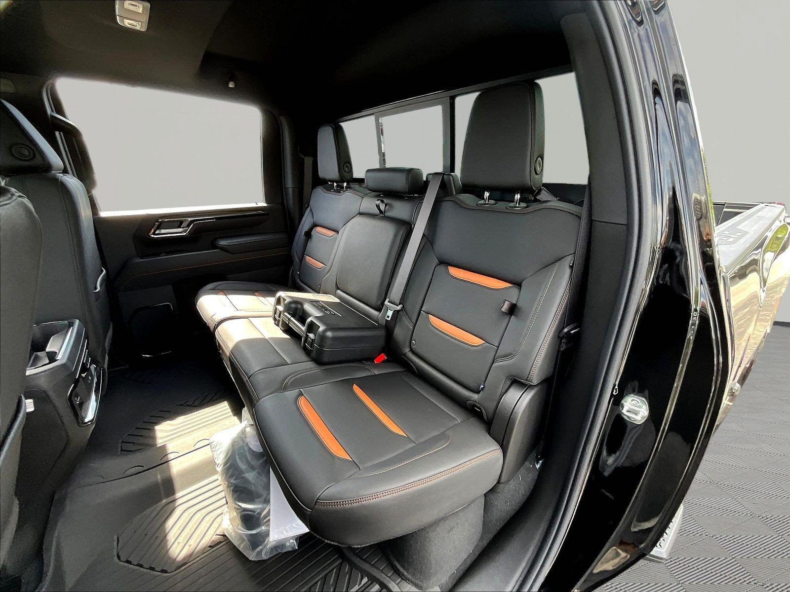 New 2026 GMC Sierra 3500 AT4 w/ AT4 Premium Plus Package AWD/4WD image 18