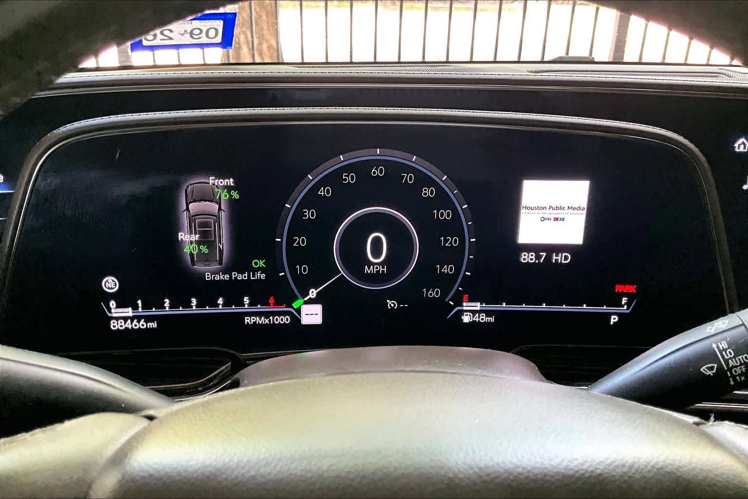 Used 2021 Cadillac Escalade Premium Luxury w/ LPO, Illumination Package RWD image 25