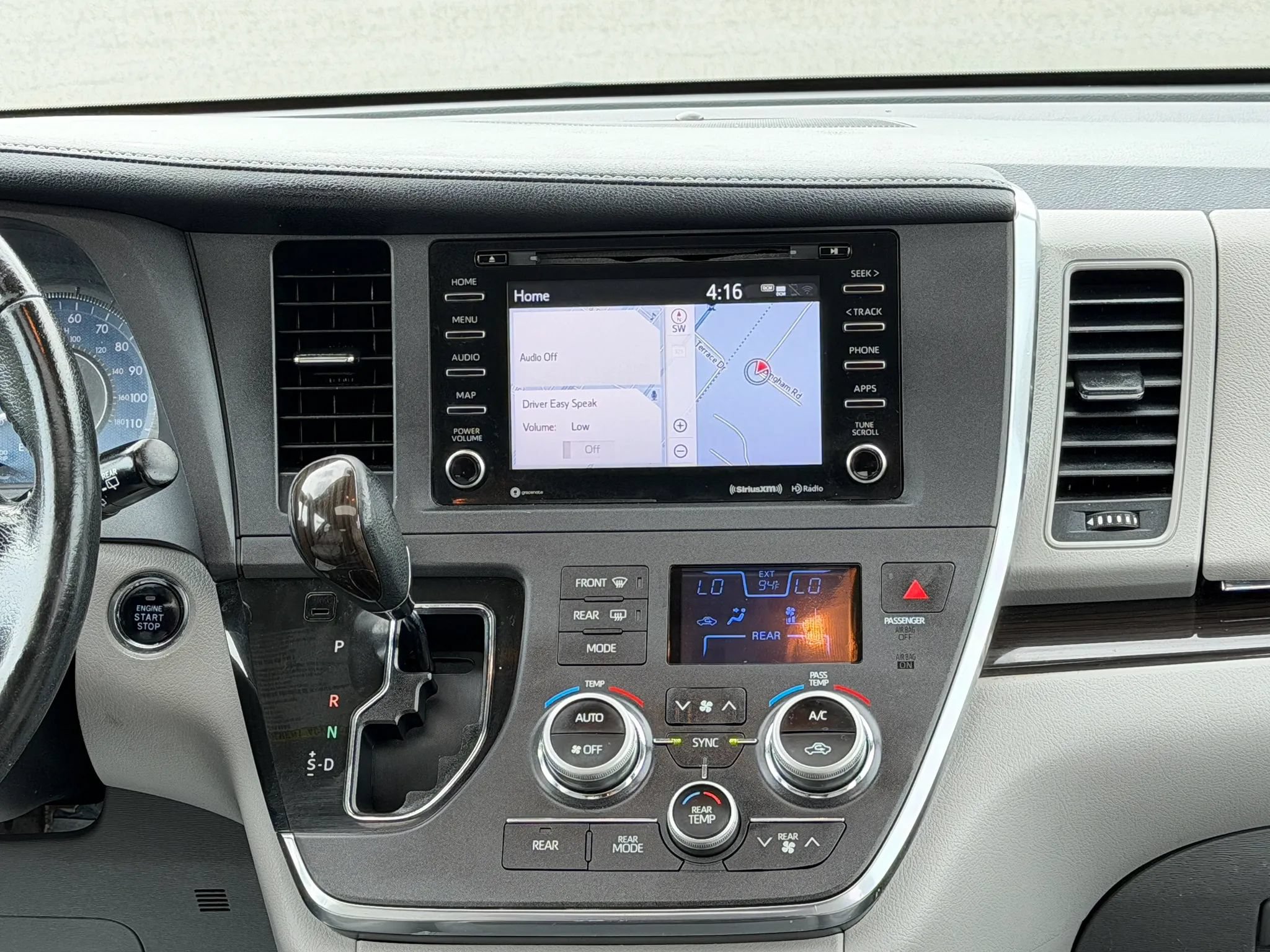 Used 2018 Toyota Sienna XLE w/ XLE Navigation Package AWD/4WD image 16