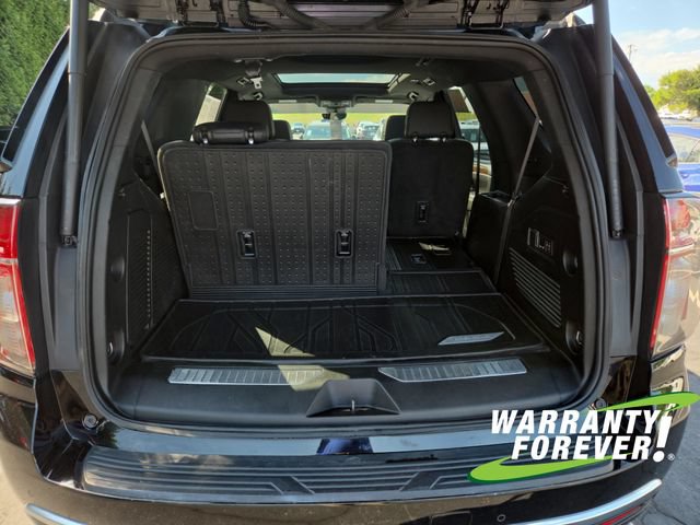 Used 2024 Chevrolet Tahoe High Country AWD/4WD image 18