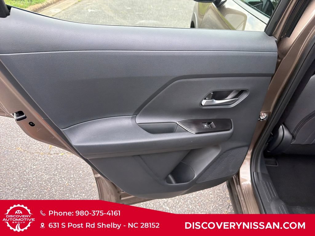 Certified 2026 Nissan Kicks SV w/ Charging Package FWD image 28