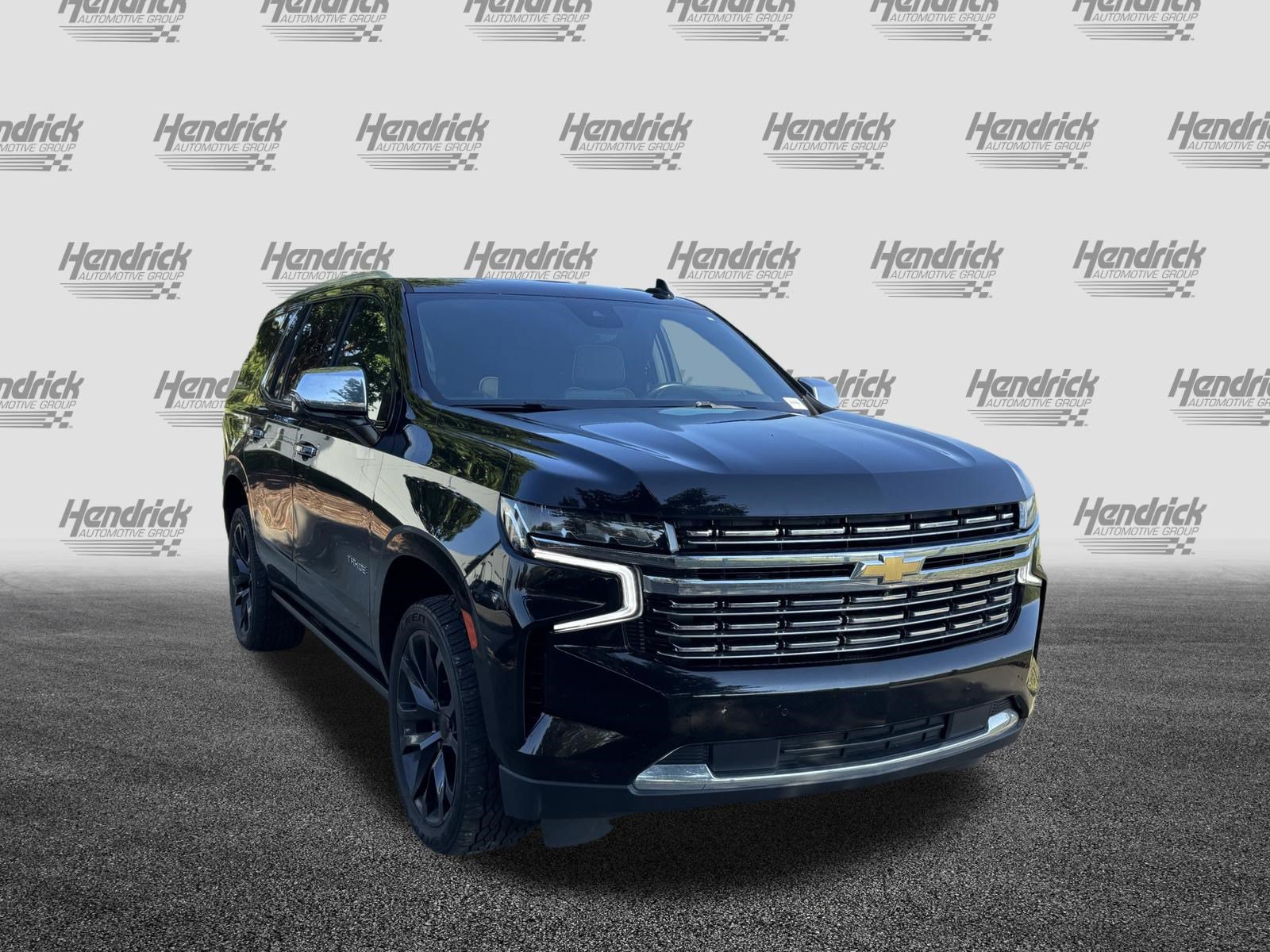 Used 2023 Chevrolet Tahoe Premier AWD/4WD image 2