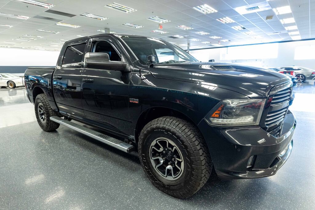 Used 2015 RAM 1500 Sport w/ Black Ram 1500 Sport Group image 4