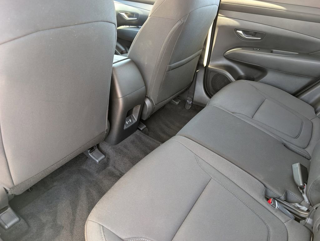 Used 2026 Hyundai Tucson SE image 17