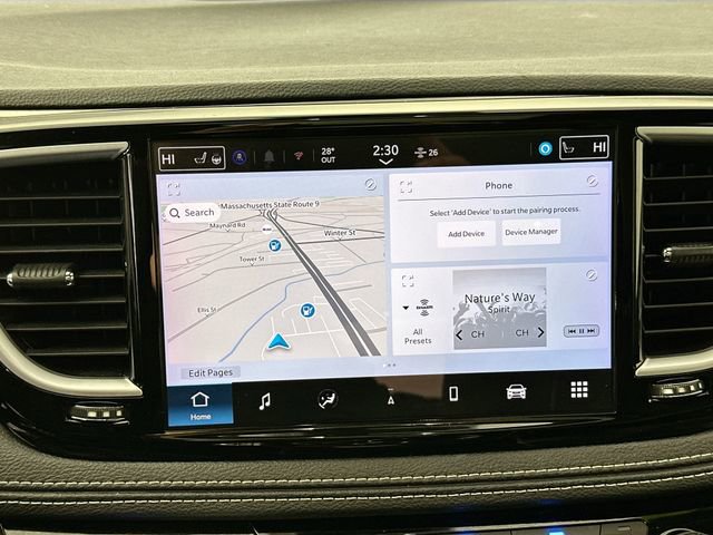 Used 2024 Chrysler Pacifica Premium image 13