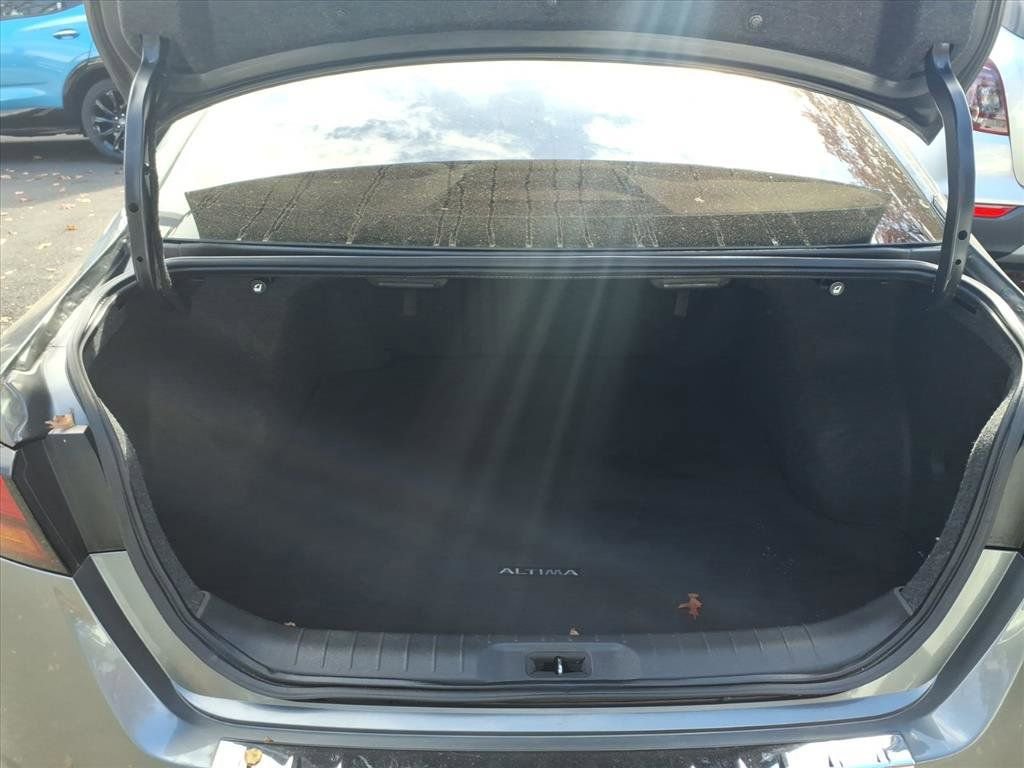 Used 2021 Nissan Altima 2.5 SV w/ SV Premium Package image 9