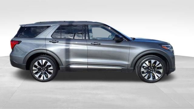 Used 2025 Ford Explorer Platinum w/ LUX Leather Package image 11