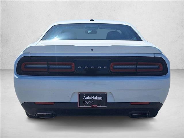 Used 2018 Dodge Challenger SXT RWD image 6