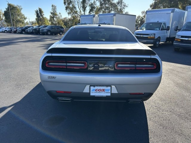Used 2023 Dodge Challenger SXT image 5