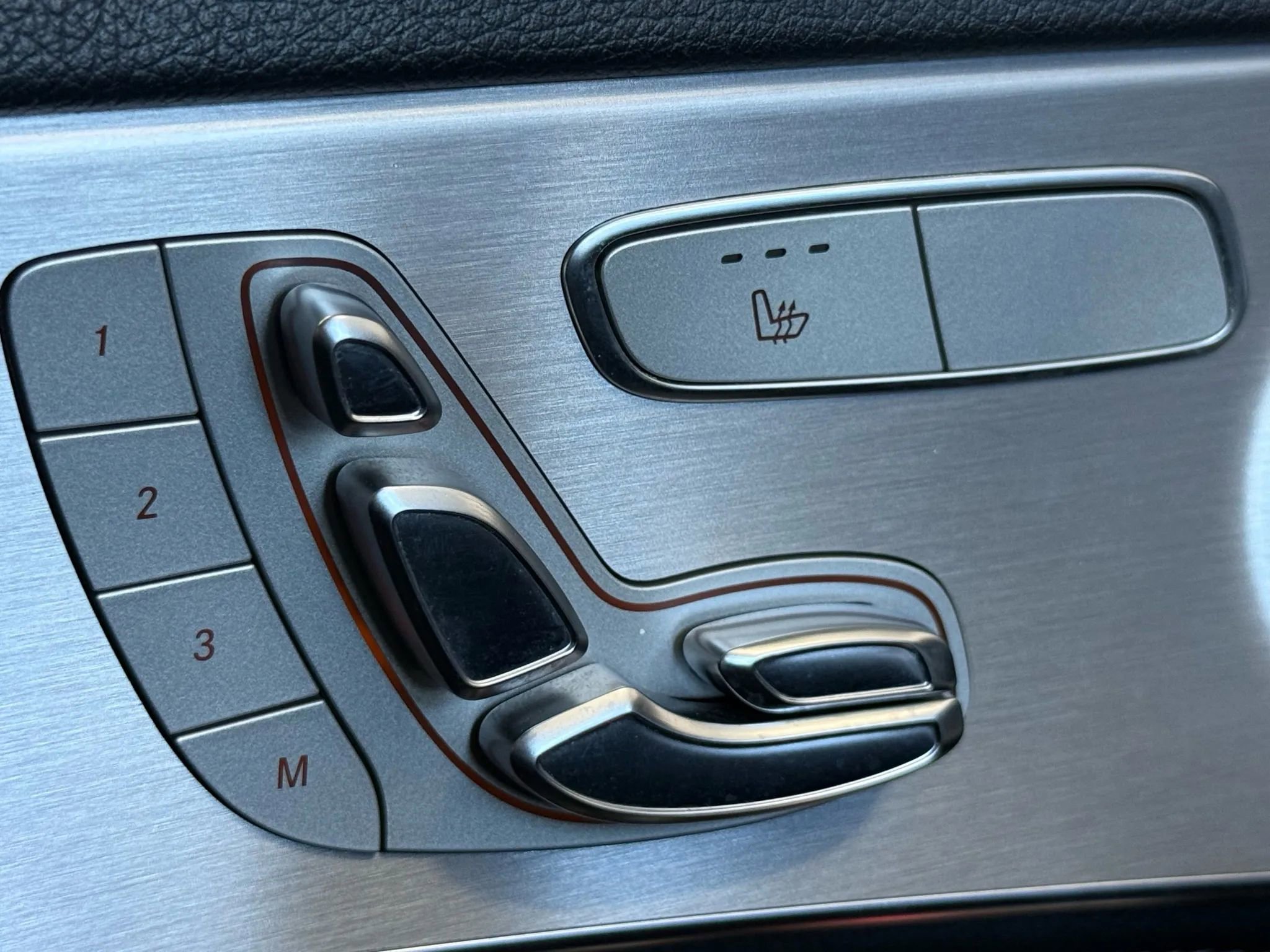 Used 2015 Mercedes-Benz C 300 4MATIC Sedan image 17