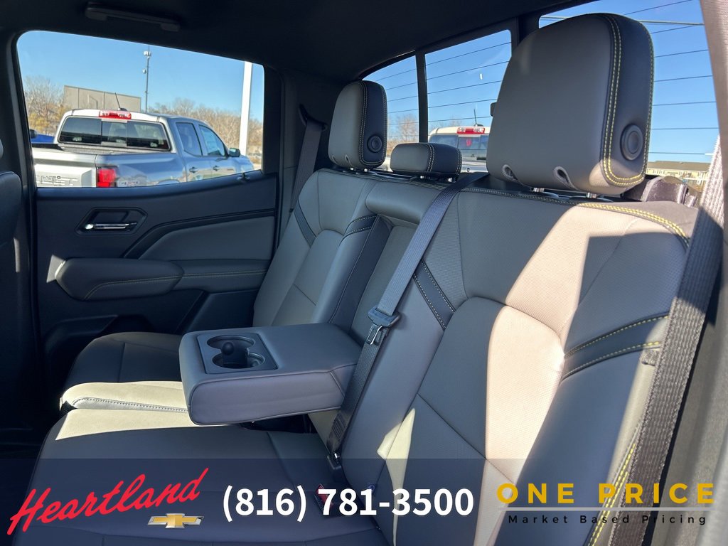 Used 2024 Chevrolet Colorado ZR2 w/ ZR2 Convenience Package III image 47