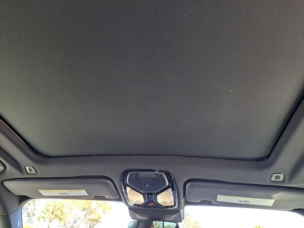 Used 2024 BMW X5 xDrive50e image 16