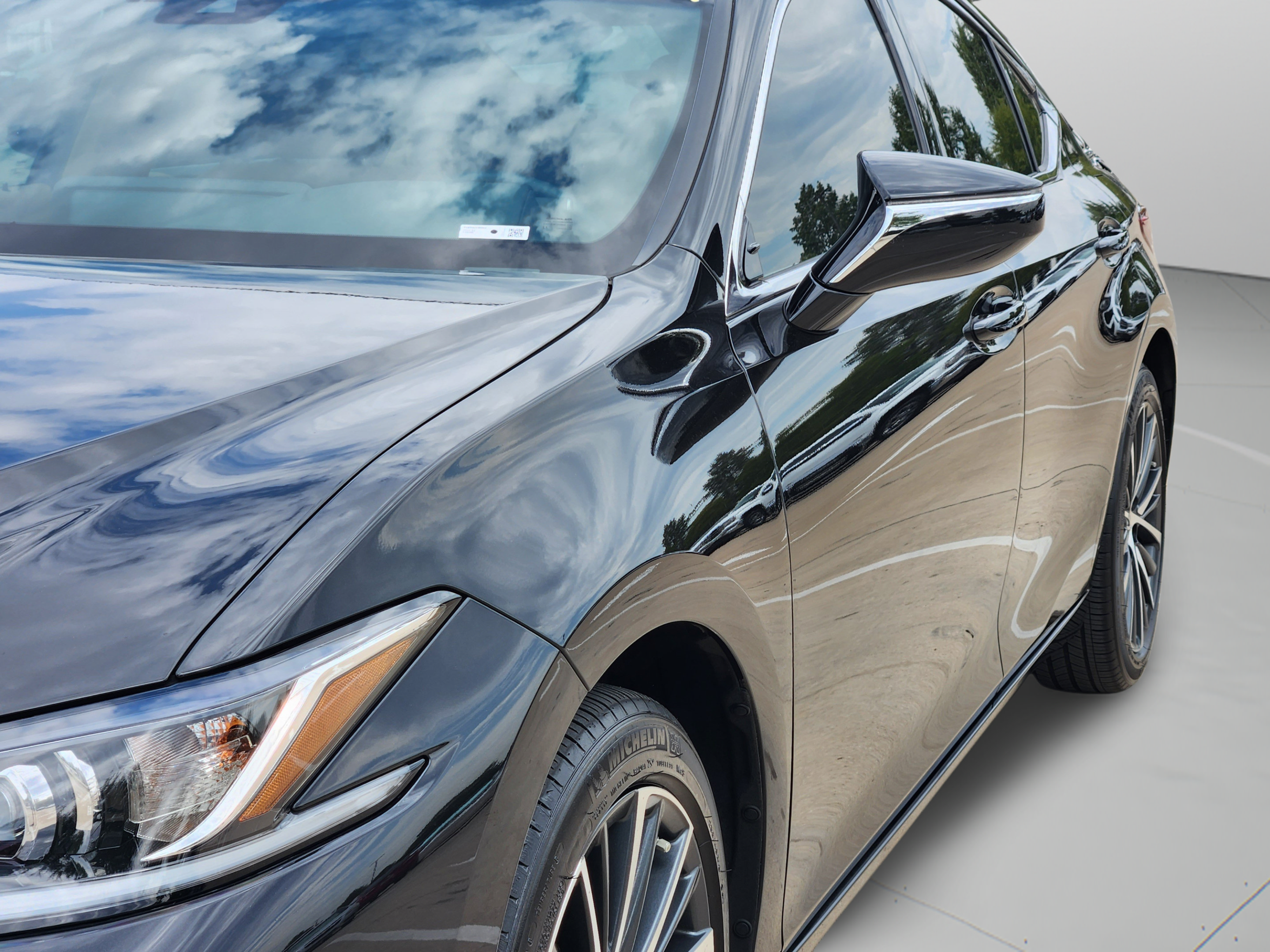 Certified 2025 Lexus ES 350 w/ Premium Package FWD image 39