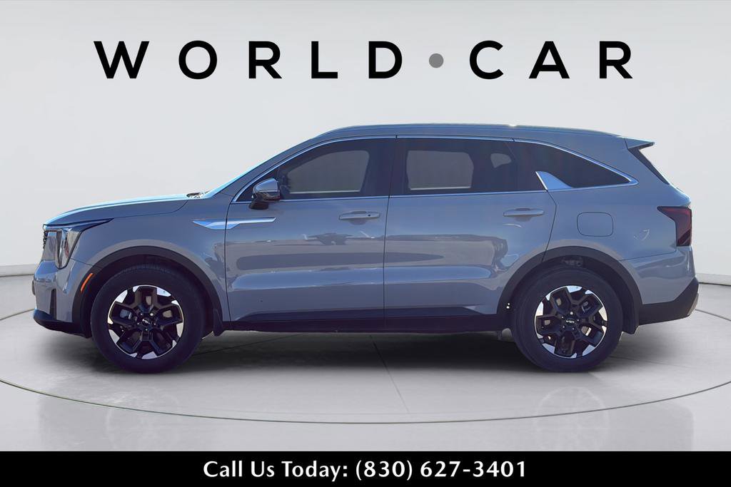 Certified 2025 Kia Sorento S image 12