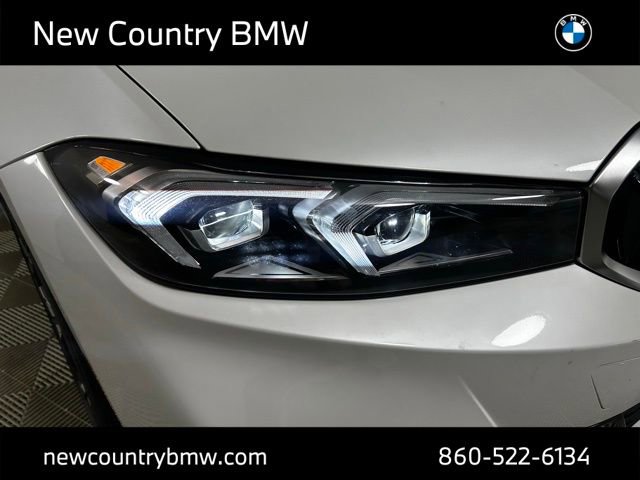 New 2026 BMW 330i xDrive Sedan w/ Premium Package AWD/4WD image 30