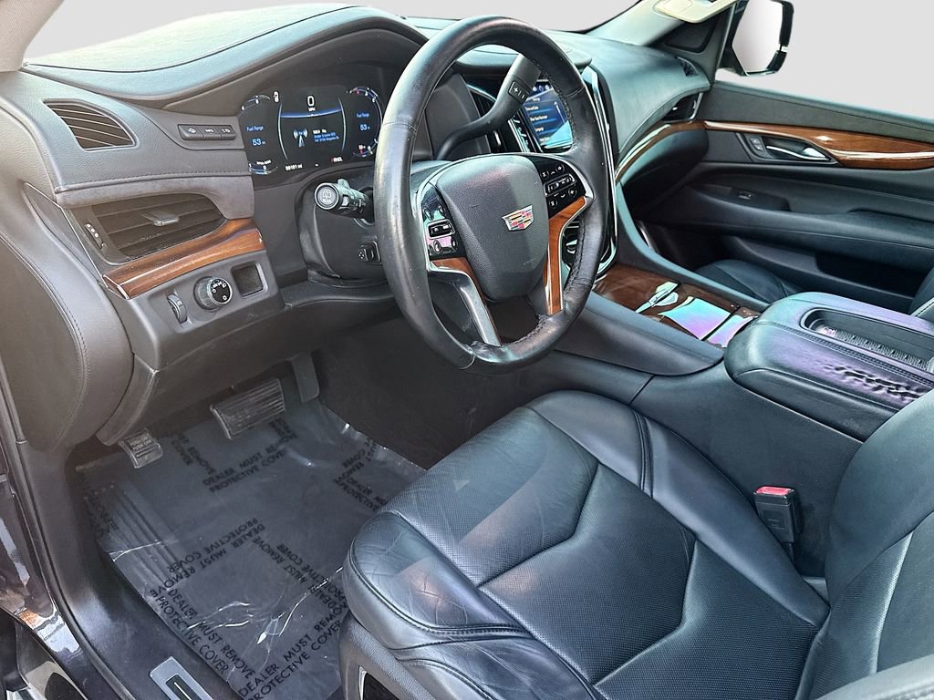 Used 2017 Cadillac Escalade Luxury image 27