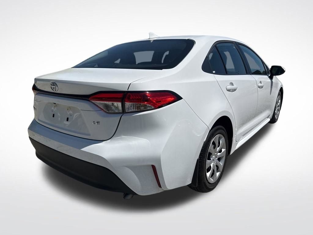 Used 2025 Toyota Corolla LE FWD image 8