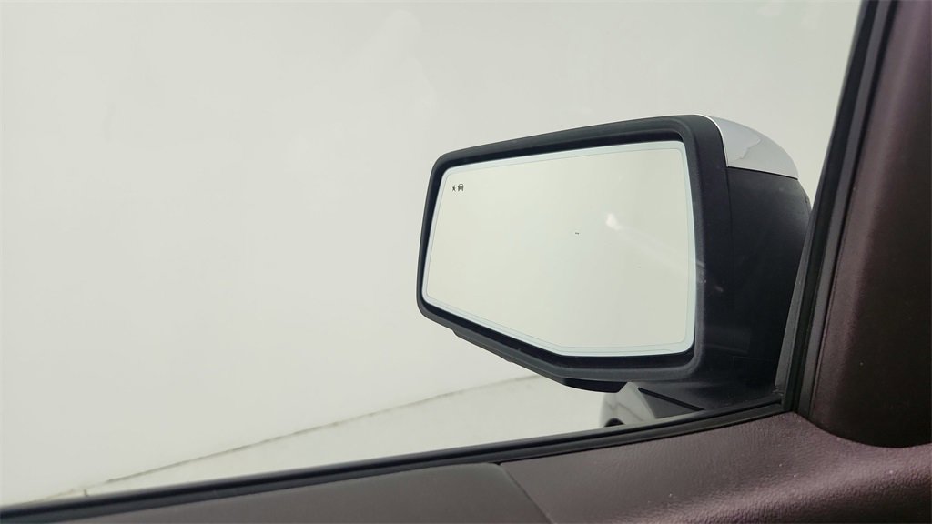 Used 2022 Chevrolet Silverado 1500 LTZ image 16