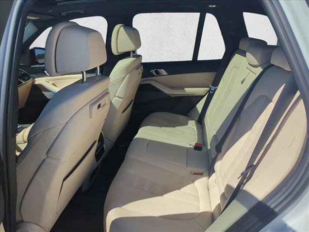 Used 2021 BMW X5 xDrive40i w/ Premium Package image 19