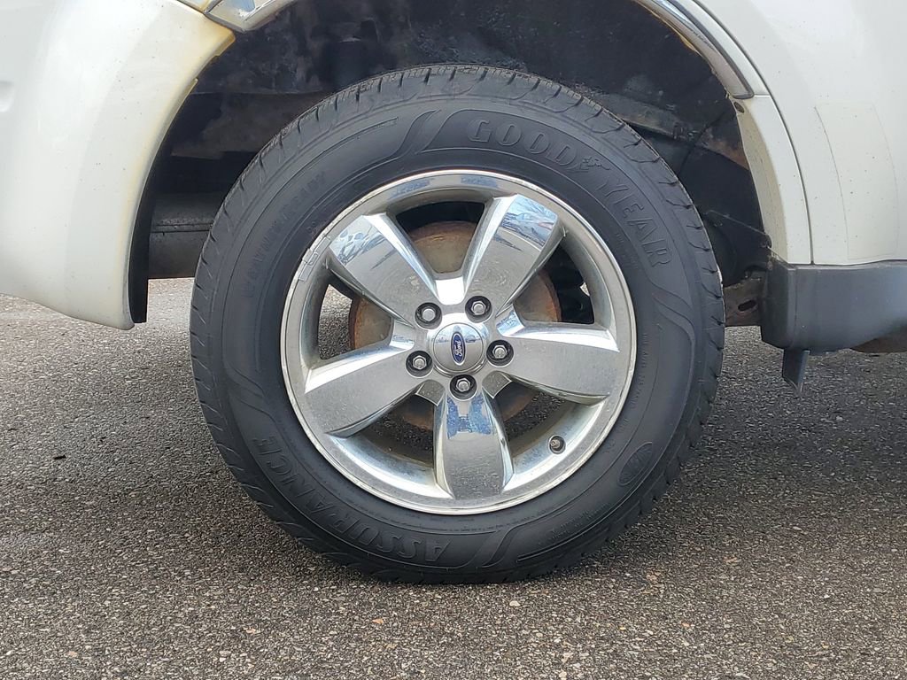 Used 2012 Ford Escape Limited w/ Class II Trailer Towing Pkg AWD/4WD image 5