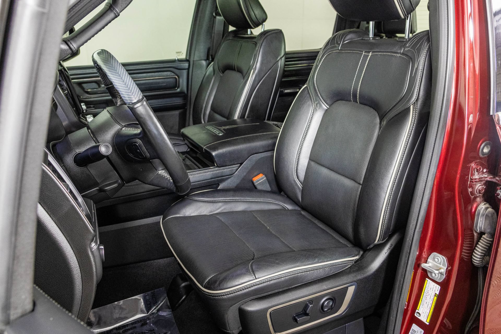 Used 2019 RAM 1500 Limited w/ Advanced Safety Group AWD/4WD image 26