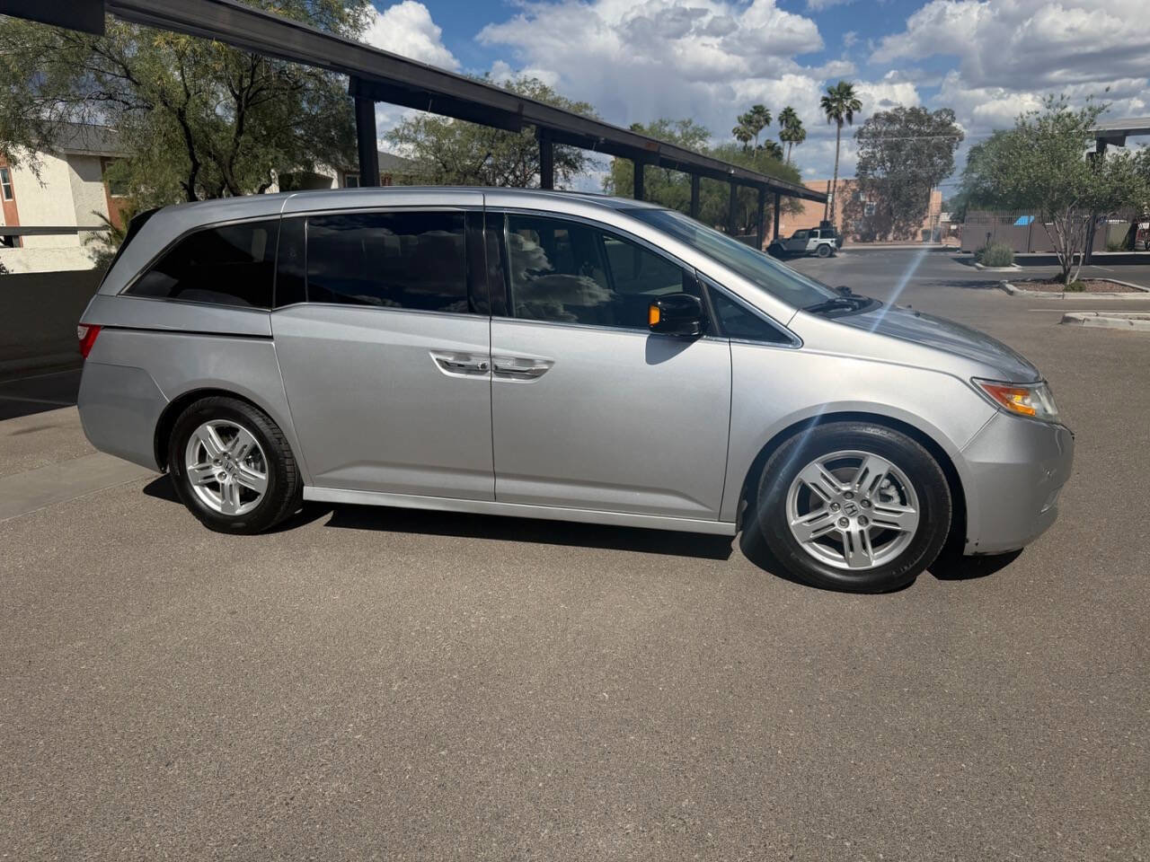 Used 2013 Honda Odyssey Touring image 10