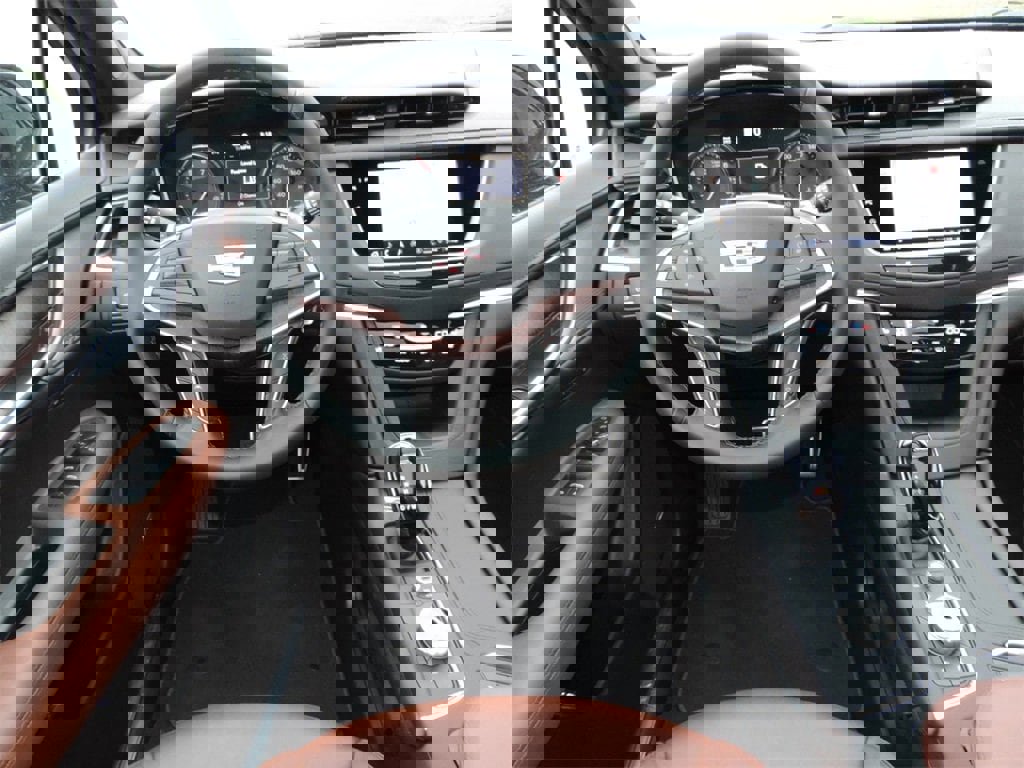 New 2026 Cadillac XT5 Sportv w/ LPO, Onyx Lite Package image 18