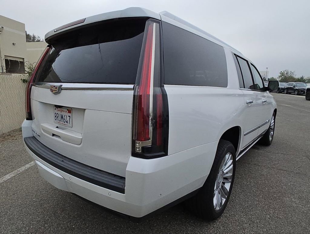 Used 2020 Cadillac Escalade ESV Platinum AWD/4WD image 5