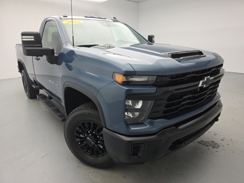 Used 2025 Chevrolet Silverado 2500 W/T image 4