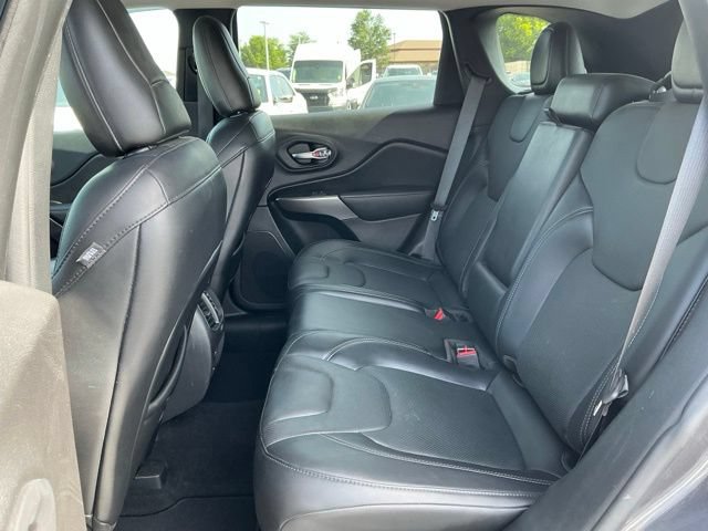 Used 2020 Jeep Cherokee Limited AWD/4WD image 16
