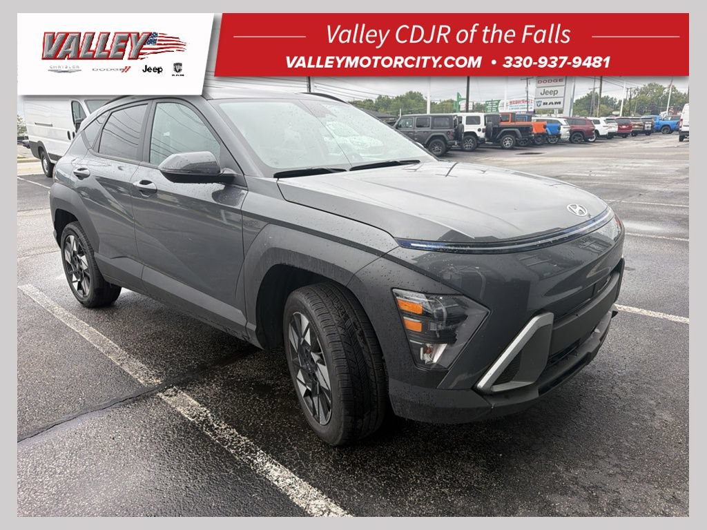 Used 2025 Hyundai Kona SEL AWD/4WD image 1