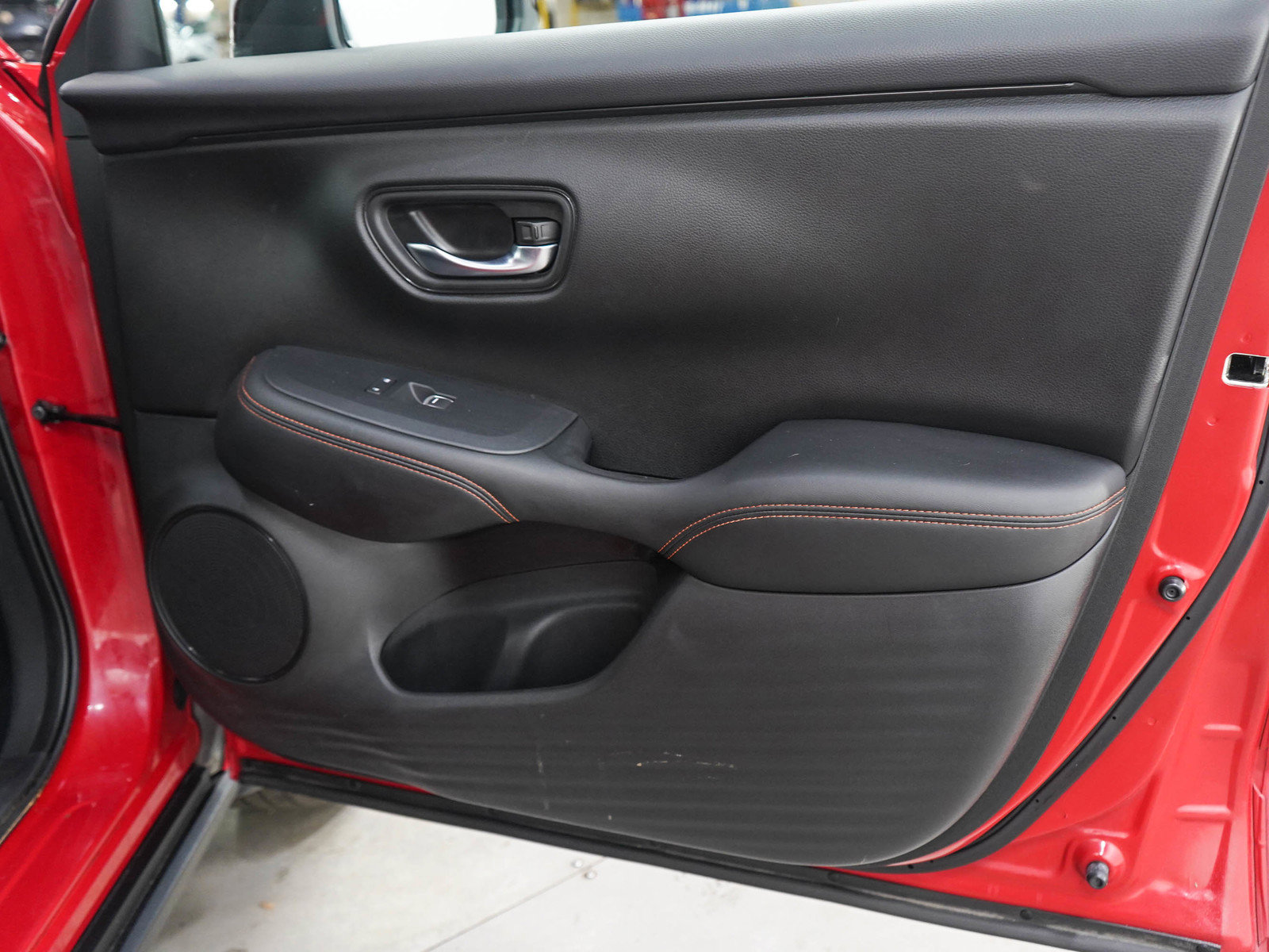 Used 2023 Honda HR-V Sport image 9