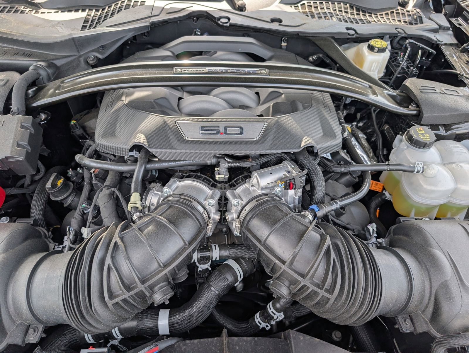 Used 2025 Ford Mustang Dark Horse RWD image 30