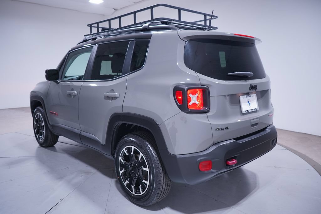 Used 2023 Jeep Renegade Trailhawk w/ Trailhawk Elite Group AWD/4WD image 3
