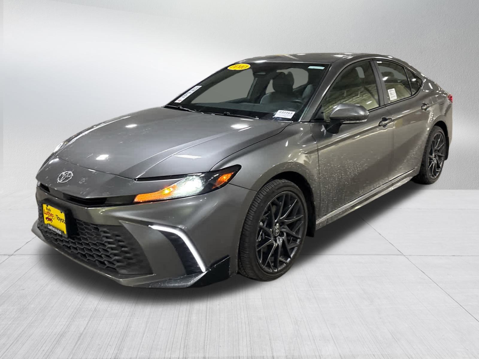 Certified 2025 Toyota Camry SE image 3