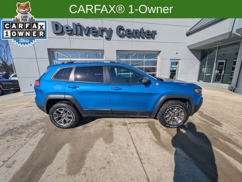 Used 2021 Jeep Cherokee Trailhawk image 4
