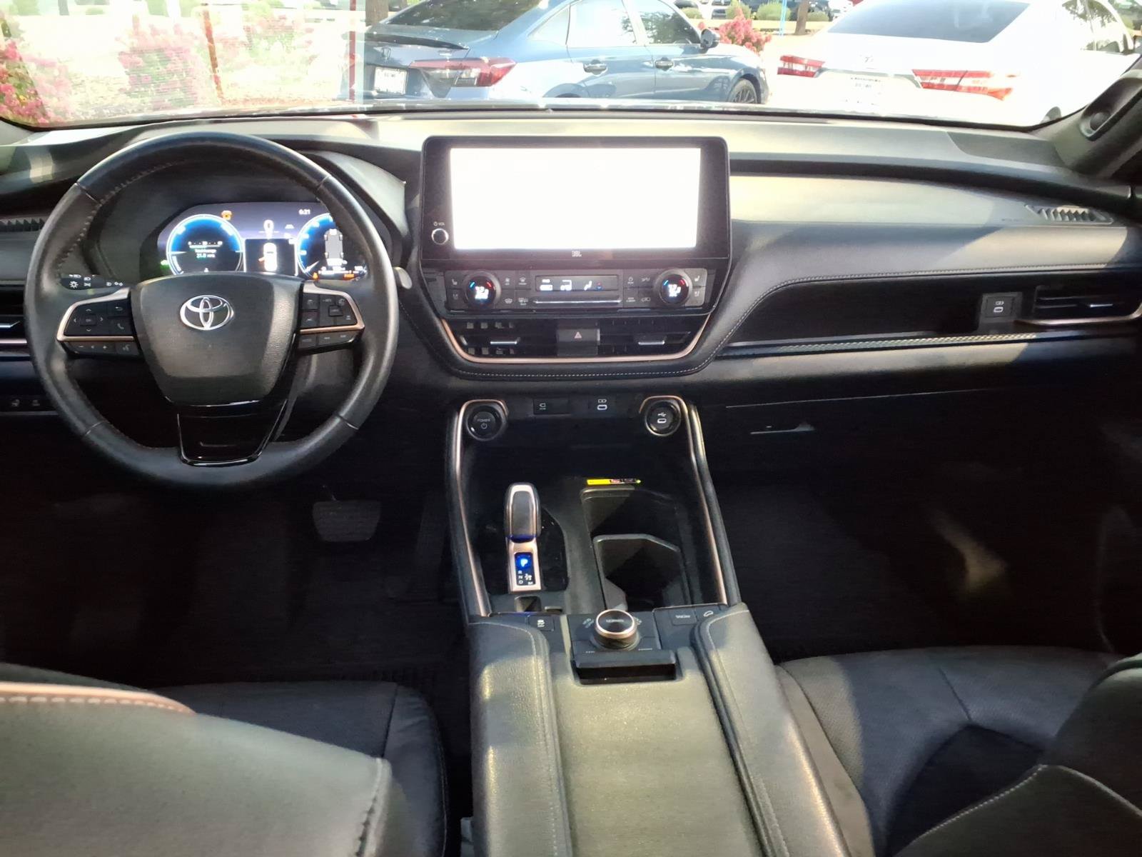 Certified 2025 Toyota Grand Highlander AWD Hybrid image 11