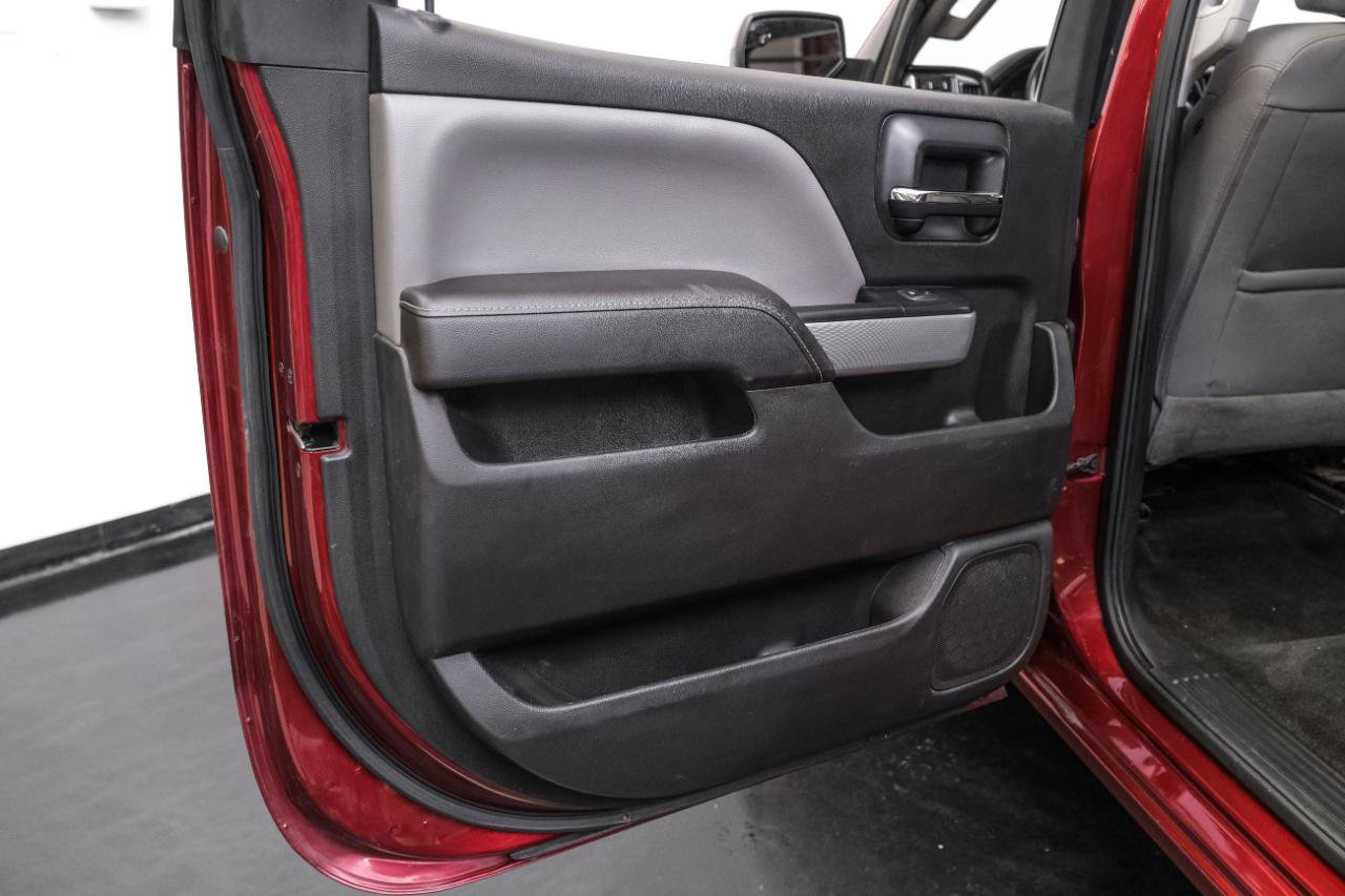 Used 2017 Chevrolet Silverado 1500 LT w/ All Star Edition AWD/4WD image 40