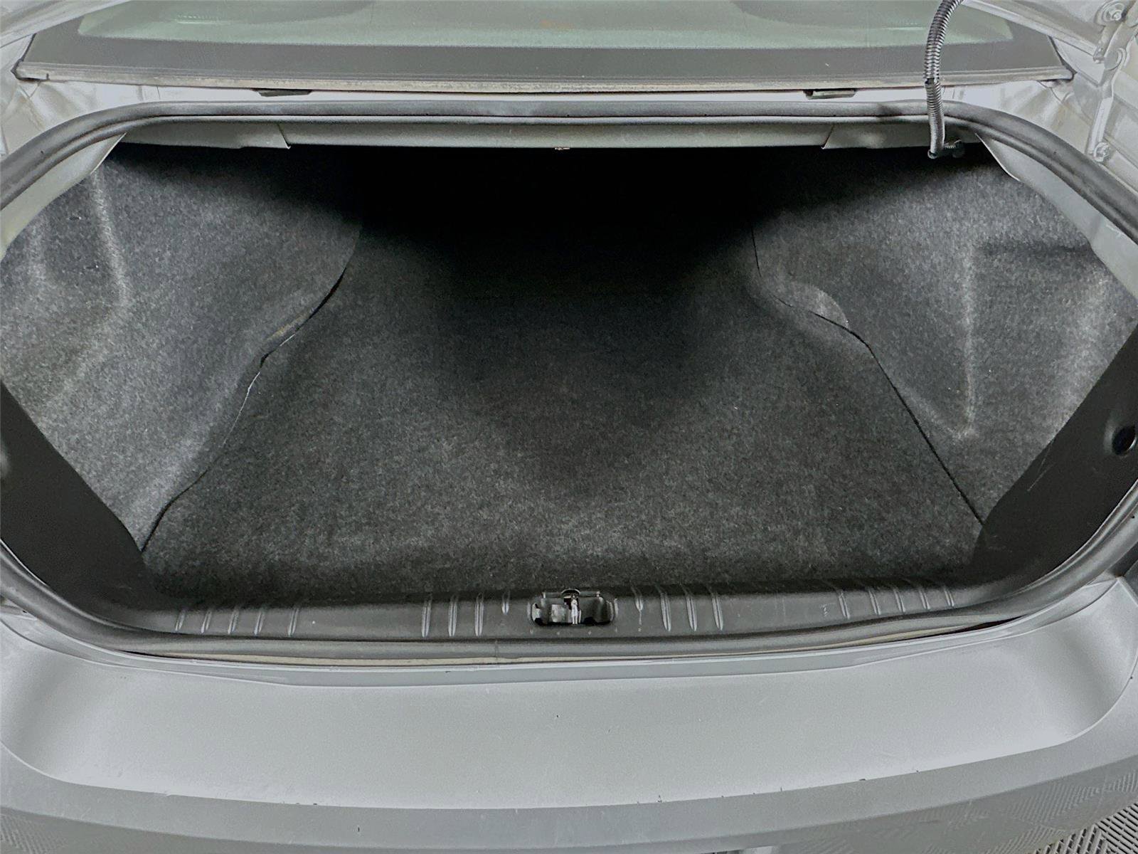 Used 2015 Chevrolet Impala LT image 22