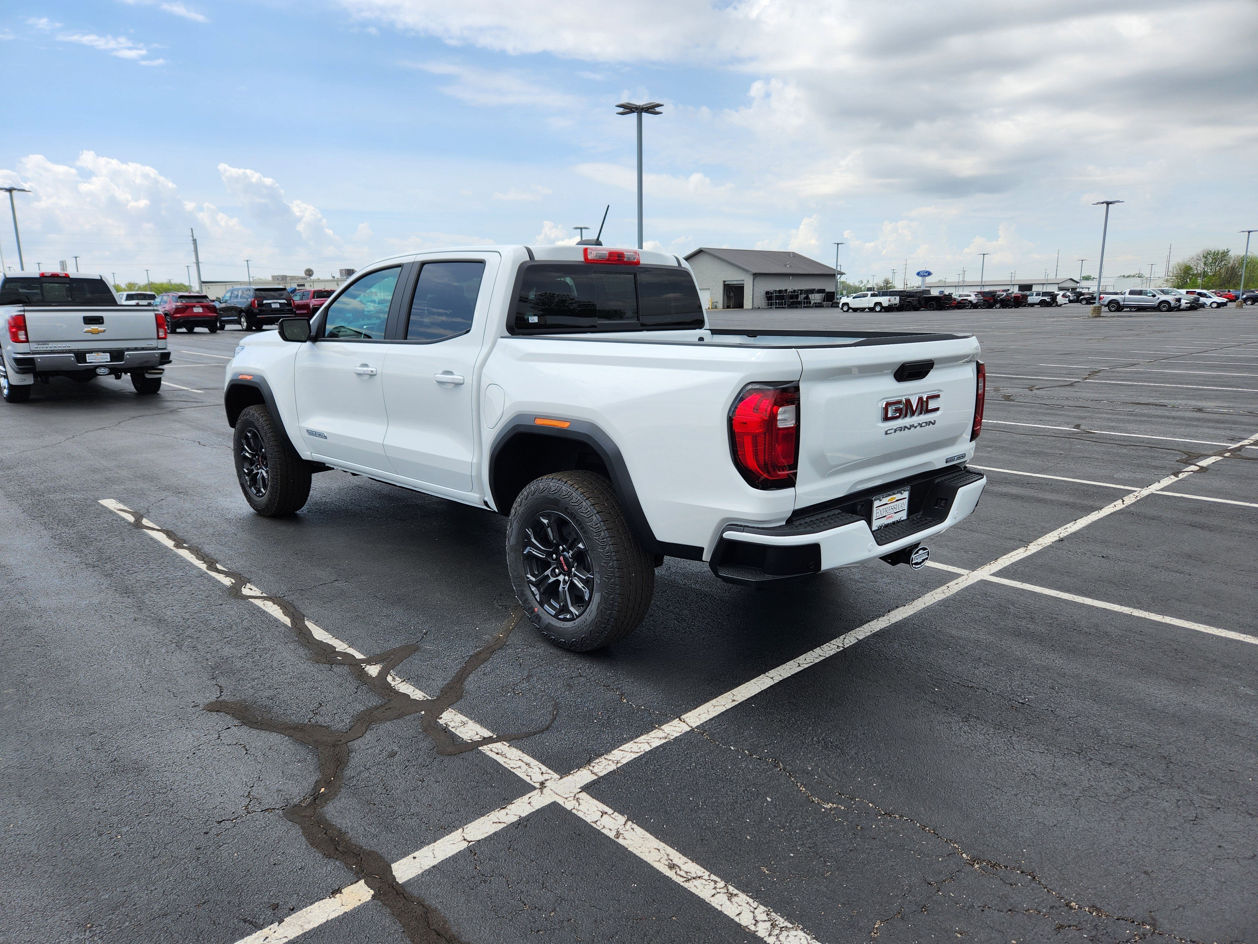 New 2025 GMC Canyon Elevation w/ Convenience Package image 3