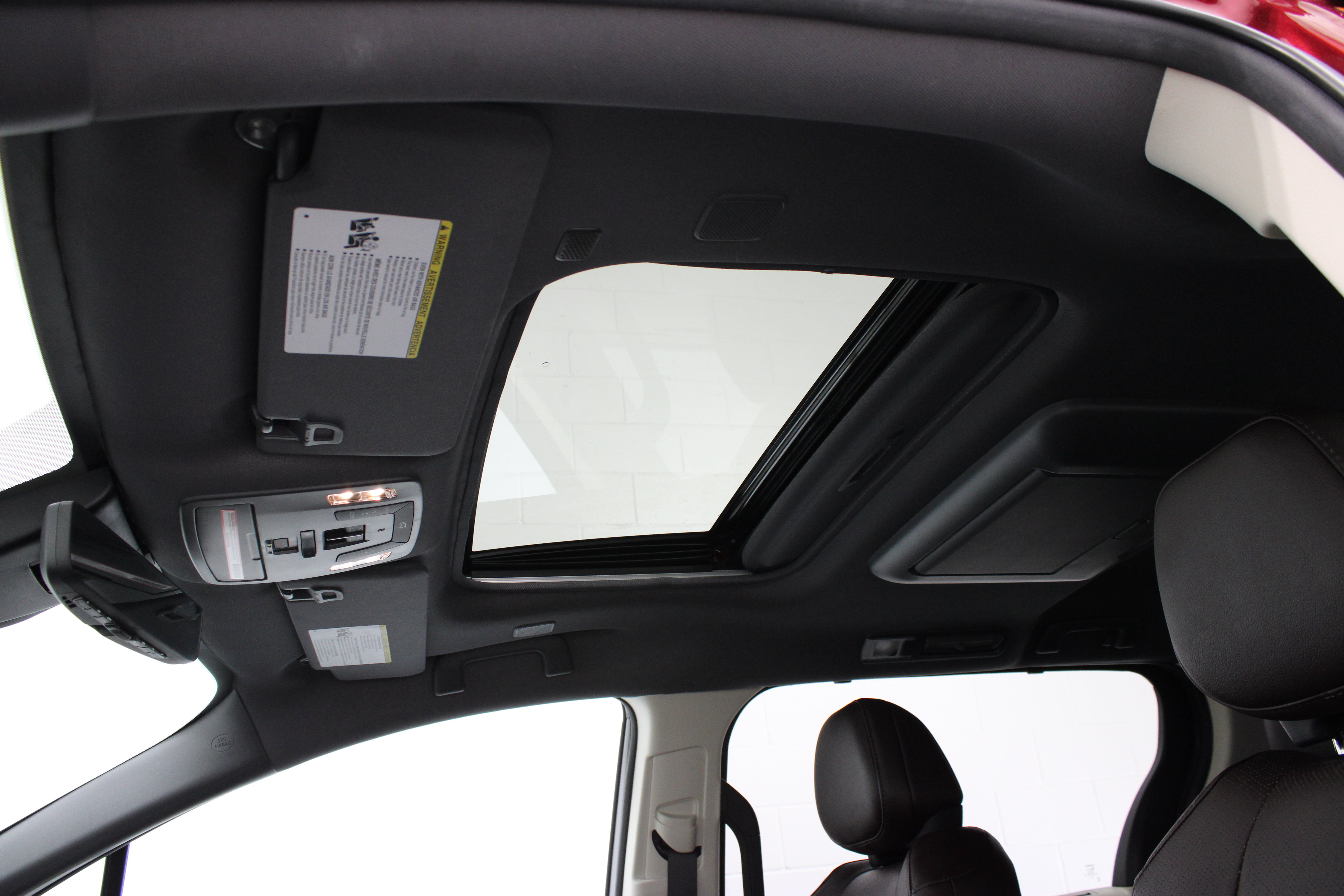 Used 2024 Toyota Sienna Platinum AWD/4WD image 28
