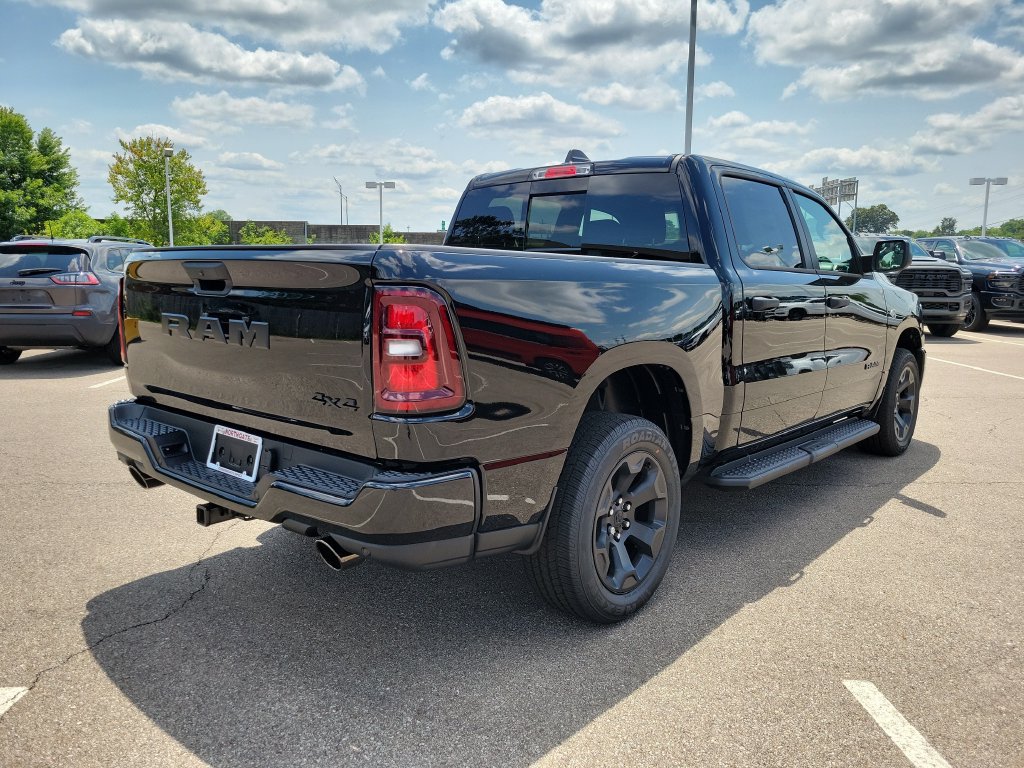 New 2026 RAM 1500 Express AWD/4WD image 4