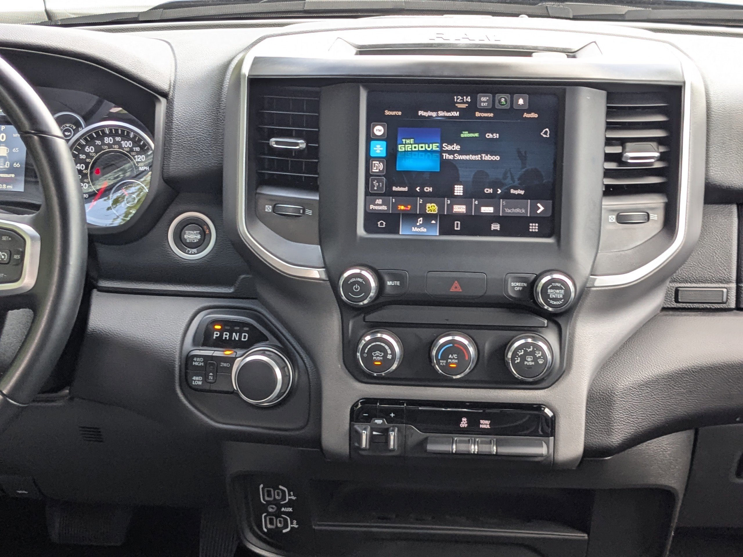 Used 2024 RAM 2500 Big Horn w/ Bed Utility Group AWD/4WD image 17