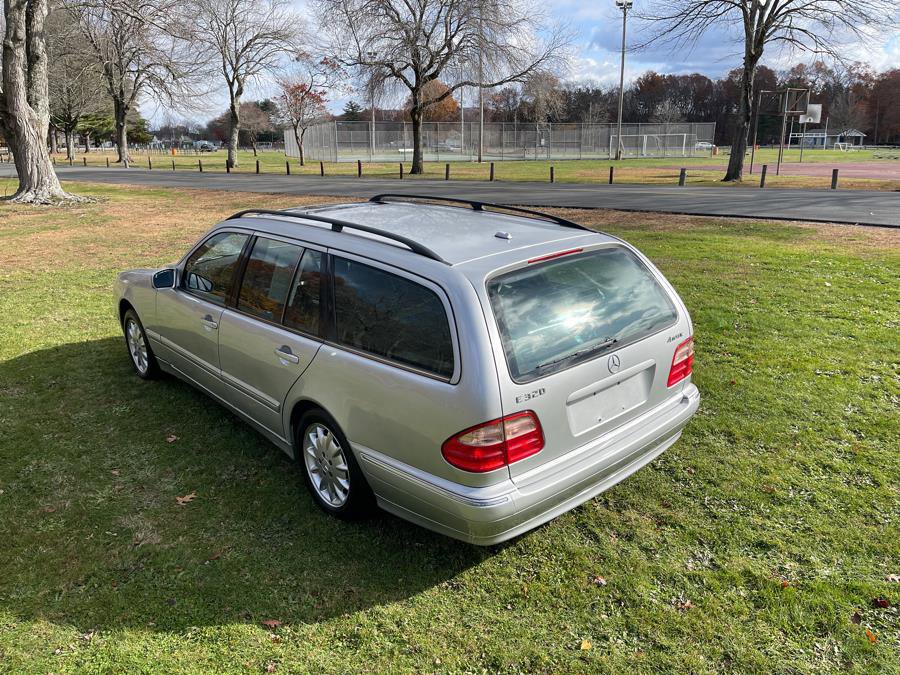 Used 2002 Mercedes-Benz E 320 4MATIC Wagon image 5