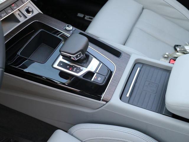 Used 2023 Audi Q5 e Prestige w/ Prestige Package AWD/4WD image 30